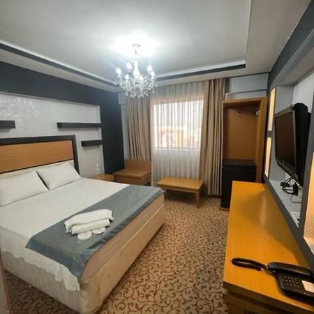 Uenaten Otel Gaziemir Екстер'єр фото