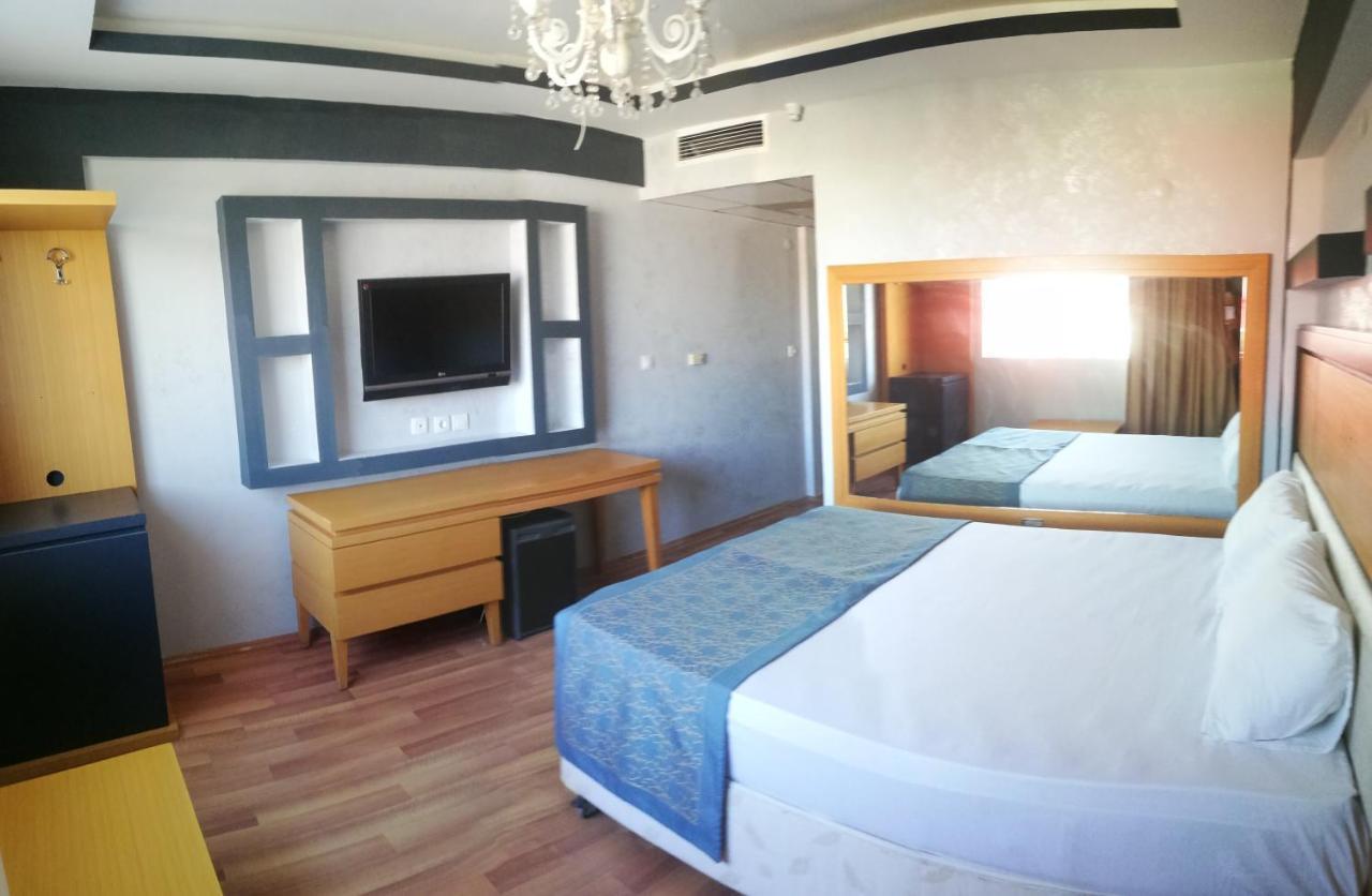 Uenaten Otel Gaziemir Екстер'єр фото