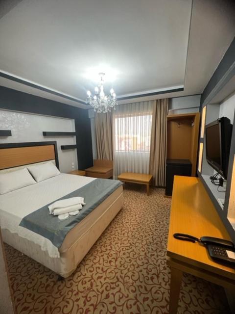 Uenaten Otel Gaziemir Екстер'єр фото