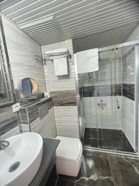 Uenaten Otel Gaziemir Екстер'єр фото